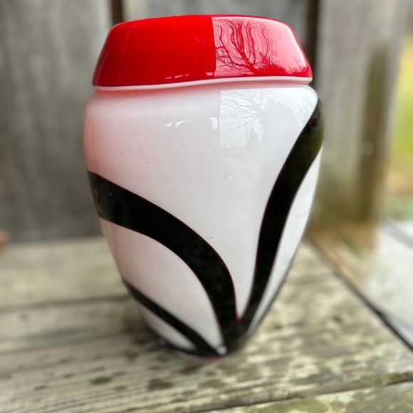 Murano Style Heavy Blown Glass Vase 9” White with Black Swirls Red Mouth - Picture 2 of 10